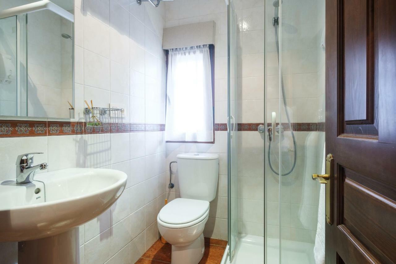 Apartamentos De Herminia Manzaneda  Buitenkant foto