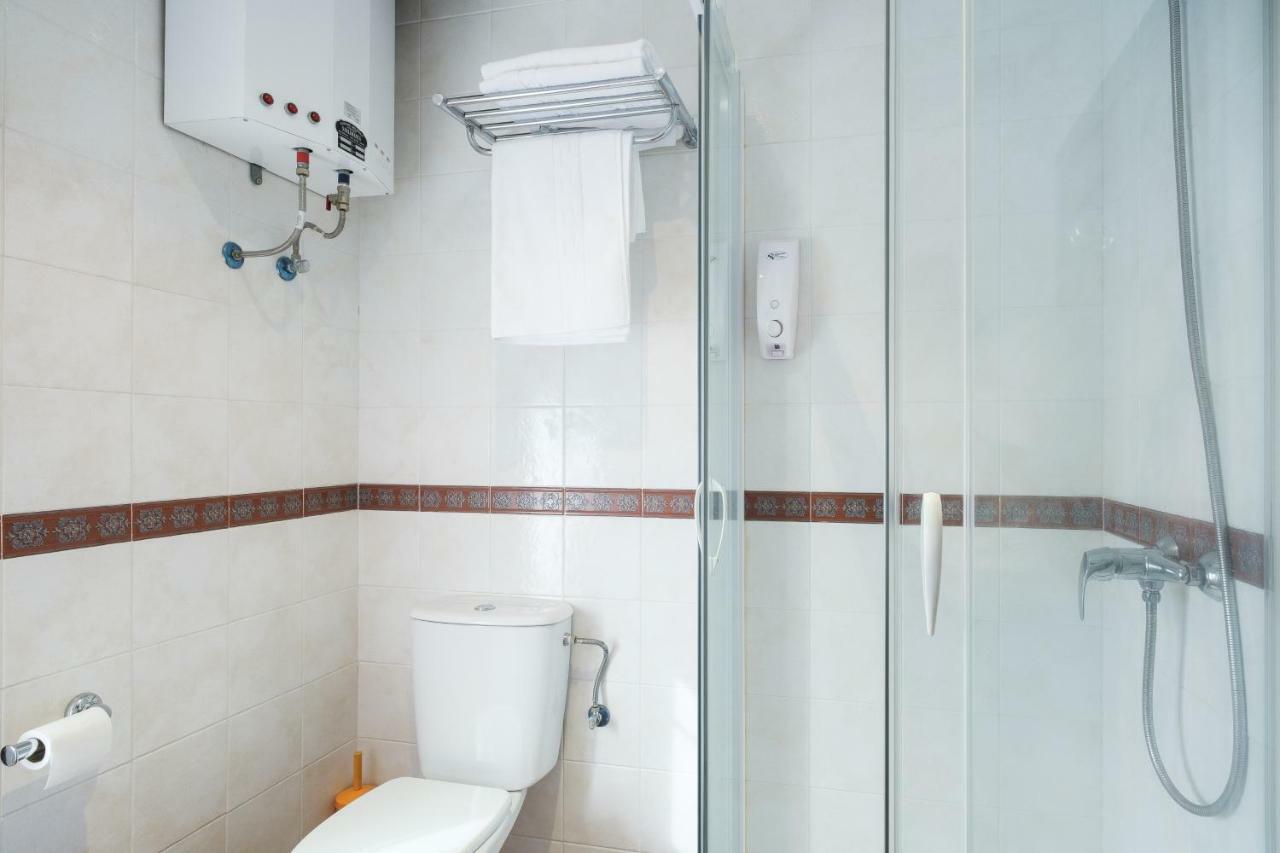 Apartamentos De Herminia Manzaneda  Buitenkant foto